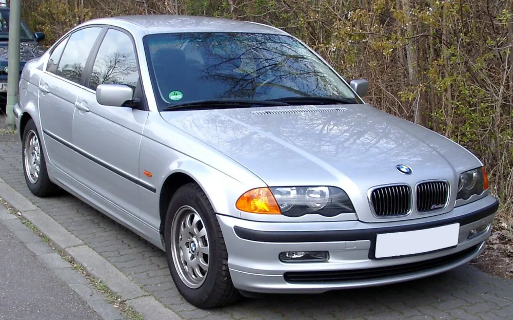 2022 BMW 330i xDrive Sedan
