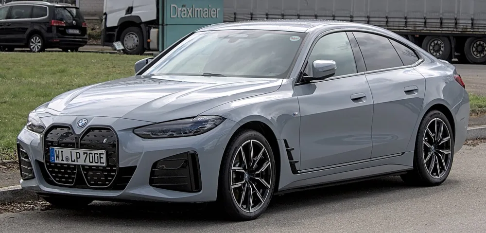 2022 BMW i4 eDrive40 Gran Coupe (18 inch wheels)