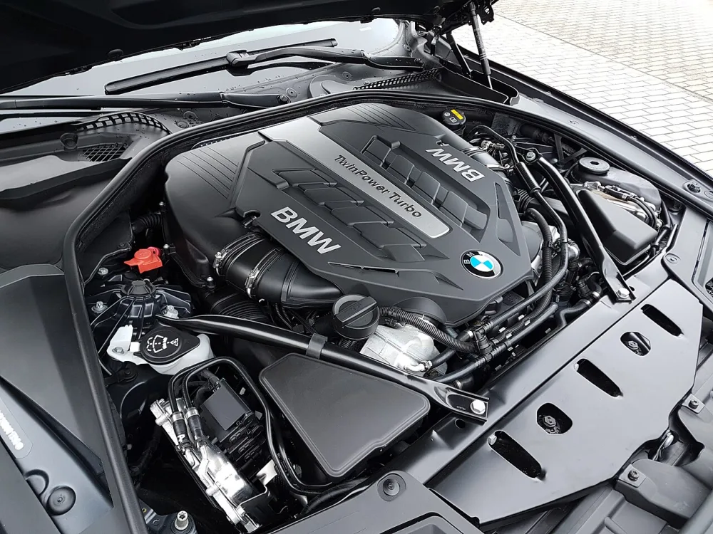 2022 BMW M850i xDrive Coupe