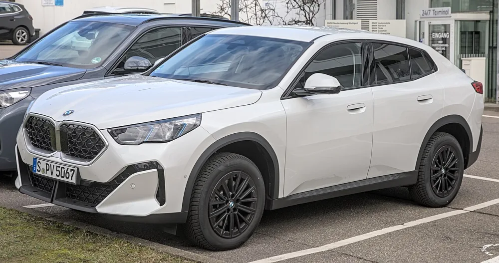 2022 BMW X2 M35i